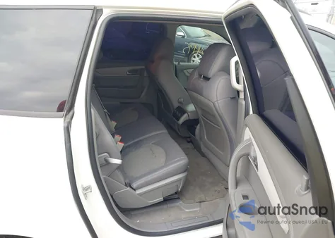 2013 Chevrolet Traverse Ls z USA, uszkodzony, nr VIN 1GNKRFED9DJ204431